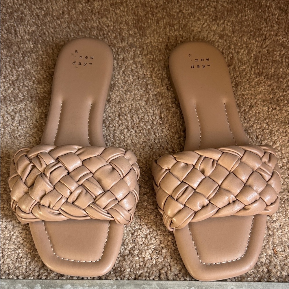 A New Day Woven Beige Slides